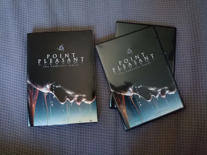 Point Pleasant - The Complete Series (DVD) EUA em Inglês original
