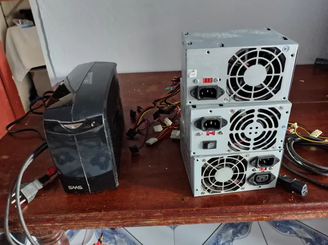 Nobreak com defeito e 3 Fontes ATX