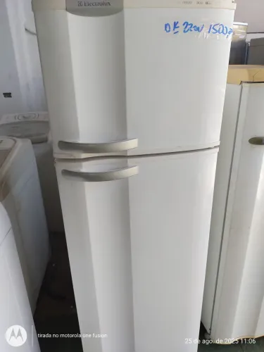 REFRIGERADOR ELECTROLUX