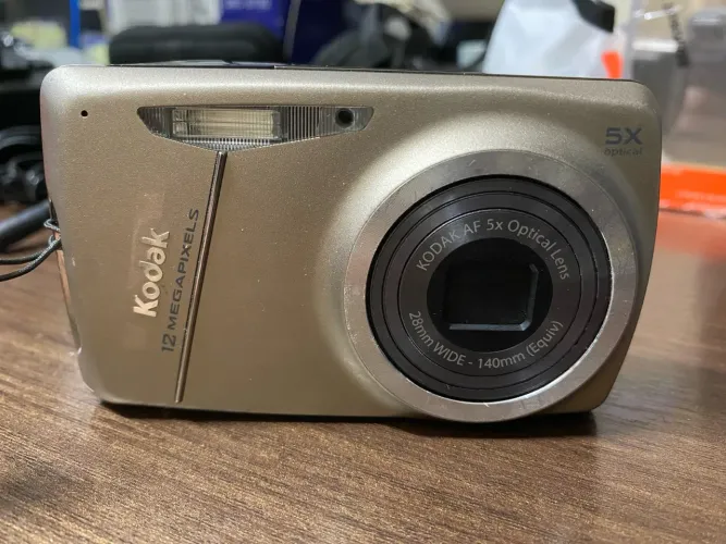 Câmera Digital Kodak EasyshareM550 12 mpx