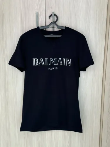 Camiseta Balmain Paris - Preta - Tamanho M