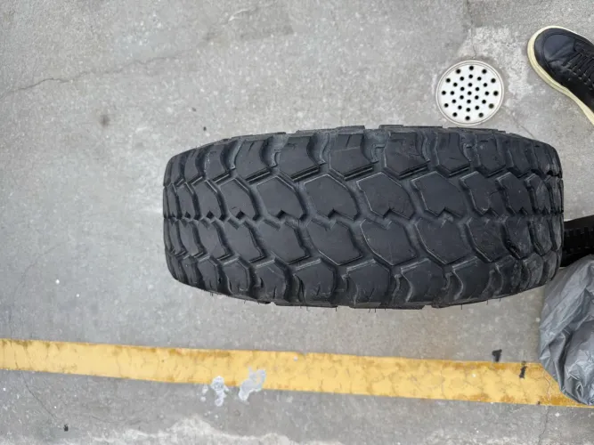 Pneu MT  27x8.5 r15