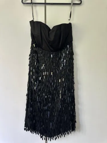 Vestido maravilhoso de festa Carlos Tufvesson em seda todo bordado