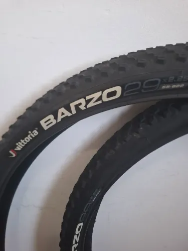 Pneus Vittoria Barzo 29 x 2.25 meia vida