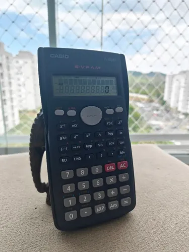 Calculadora Científica Cassio FX-82MS