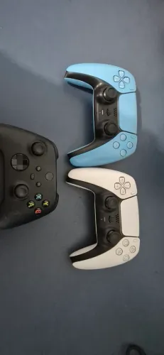 Controles ps5 e Xbox Series S