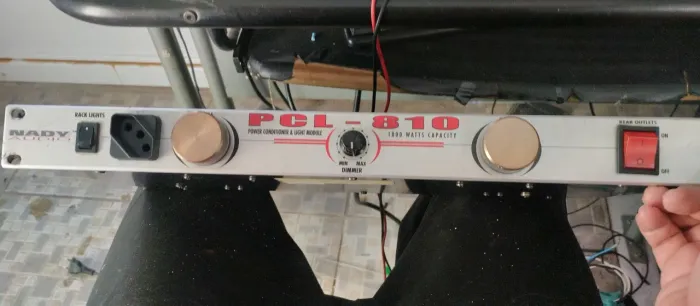 Régua de tomadas filtro de linha NADY PCL810