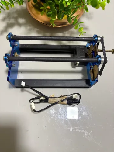 Eixo rotativo laser