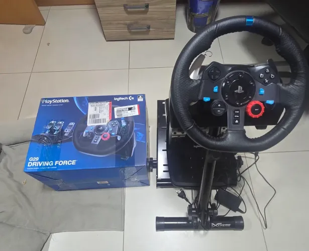 Volante Logitech G29 + Câmbio Logitech + Suporte Cockpit