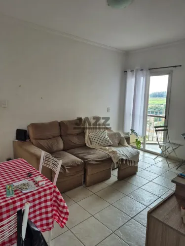 Apartamento à venda com 2 dormitórios, 1 suíte, sacada e 1 vaga de garagem coberta