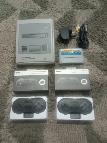 Super famicom/ super Nintendo+ everdrive 