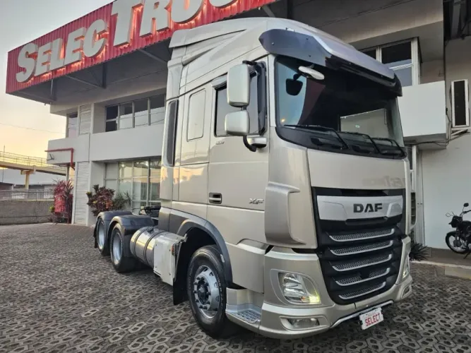 DAF XF 480 6X2.