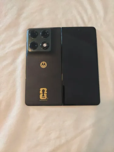 Motorola RAZR Fold - FIFA Edition