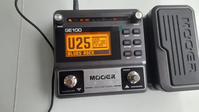 Pedaleira Mooer 100 GE