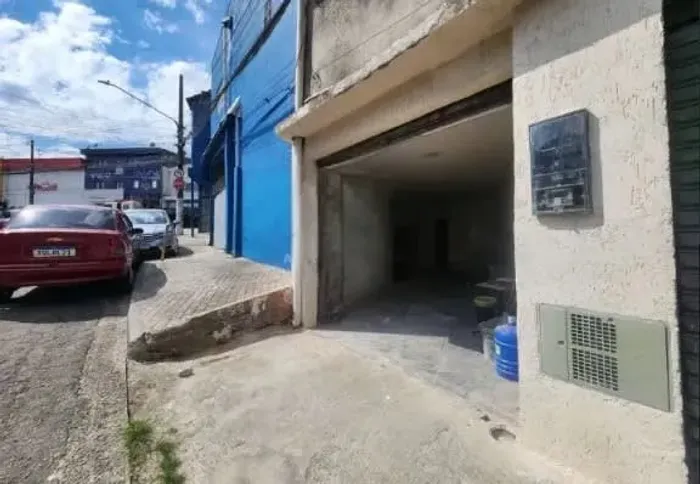 Galpão na Rua Lorenzo Bau, 45 58 m²