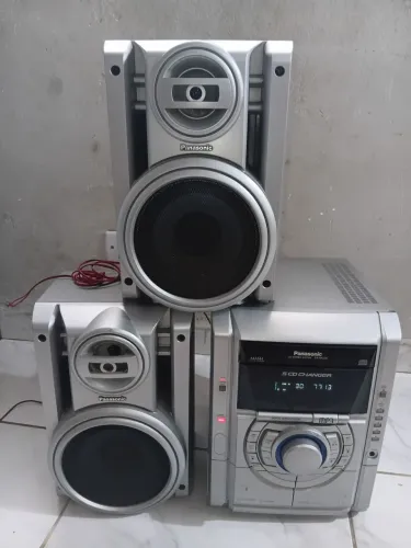 Som Stereo Panasonic com 2 caixas