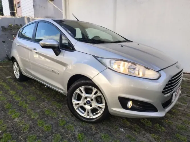 Ford Fiesta 1.6 16V Flex Mec. 5P 2015