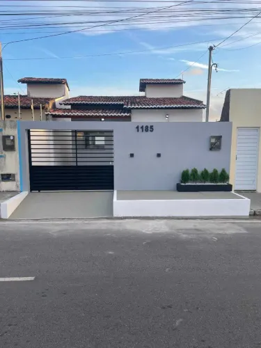 CASA NO MARCOS FREIRE 3 - M.CC - REFORMADA - VENDA [31718]