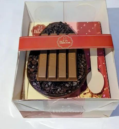 Ovo da Páscoa de Colher Brigadeiro Kit Kat.