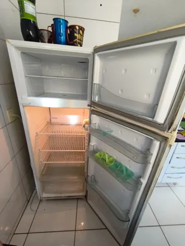 GELADEIRA 2 PORTAS 110V