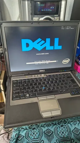 NOTEBOOK DELL LATITUDE D630 (Leia)