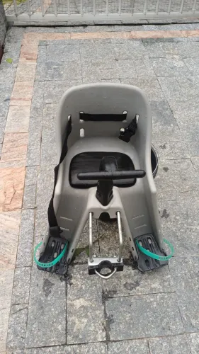 Cadeirinha infantil para bicicletas