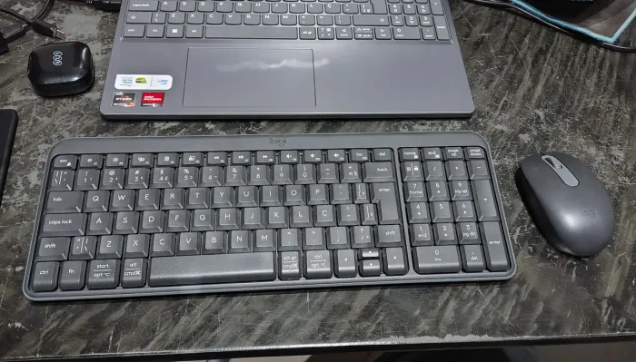 Combo Logitech MK250 - Teclado + Mouse Bluetooth