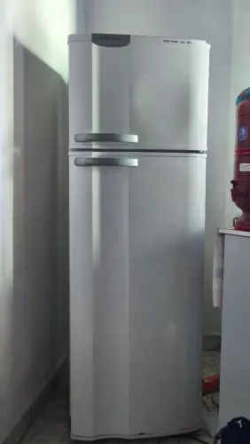 Geladeira + fogão pra sair logo