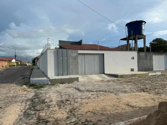 Vendo casa no Bairro Planalto em Parnaíba-Pi