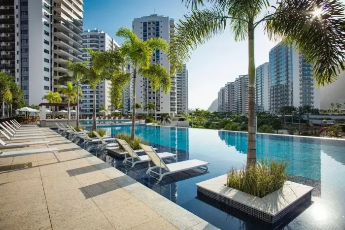 Cobertura duplex com 4 quartos sendo 4 suites Condomínio Ilha Pura - Saint Michel - RJ