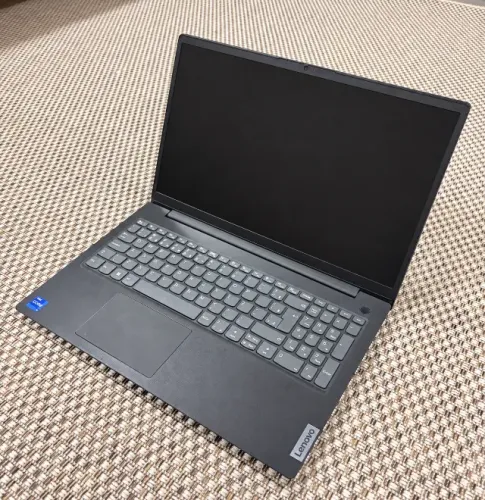 Notebook Lenovo V15 I7 16gb 512gb Ssd + Case Lenovo