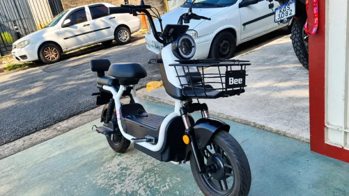 SCOOTER BEE U1X