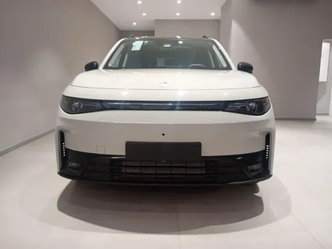 Leapmotor C10 REEV (Híbrido) 2026