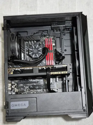 PC Gamer RTX 4080 SUPER + Ryzen 7 | 128GB RAM, SSD ADATA 4TB | 2 Level Lite + Kit Redragon