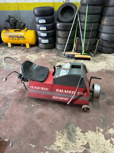 BALANCEADORA DE RODAS NO LOCAL - funcionando 100%