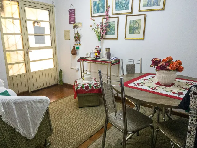 Apartamento no Fragata com 68 m², 3 dormitórios, sala, cozinha, vaga coberta, condomínio c