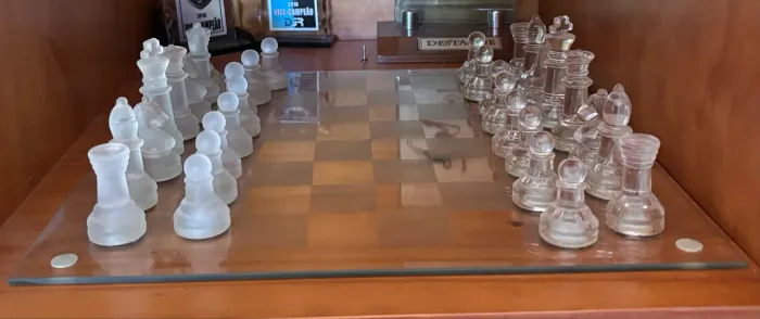 Xadrez de vidro