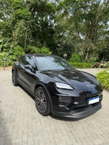 Porsche Macan 4 (elétrico) 2025