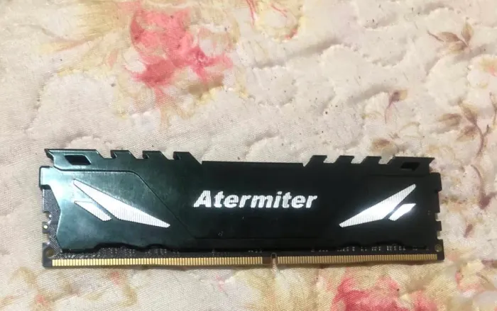 Memória ram ddr4 8gb, troco em processador ryzen ou qualquer outro upgrade de pc