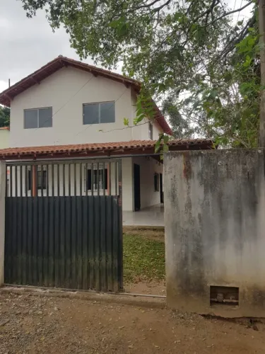 Casa para alugar em Putiri Aracruz - 4 quartos, suíte e amplo quintal