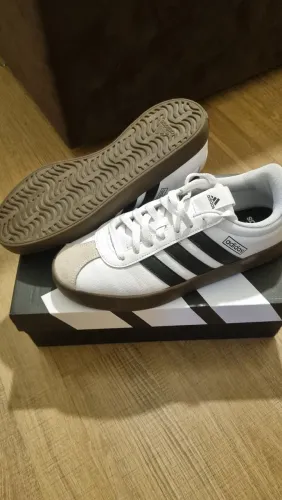Tênis Adidas unissex