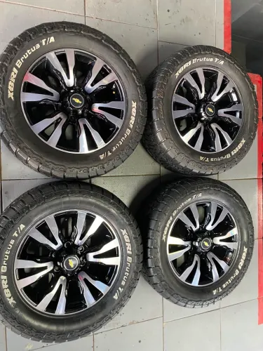 Rodas aro 18 s10 + Pneus Xbri Brutus