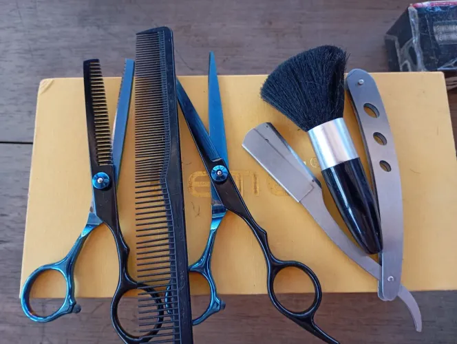 Tesouras de cortar cabelo profissionais