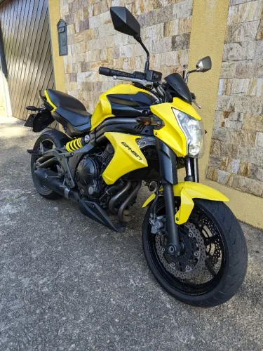 Kawasaki ER-6N 2013 - 39 Mil Km - Impecável