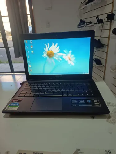 Notebook 4 gigas armazenamento 240 gigas HDMI formatado