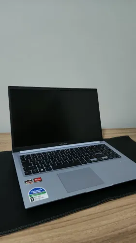 Notebook ASUS Vivobook M1502IA Ryzen 5 4600H 8GB 256GB SSD - Completo c/ Caixa e NF
