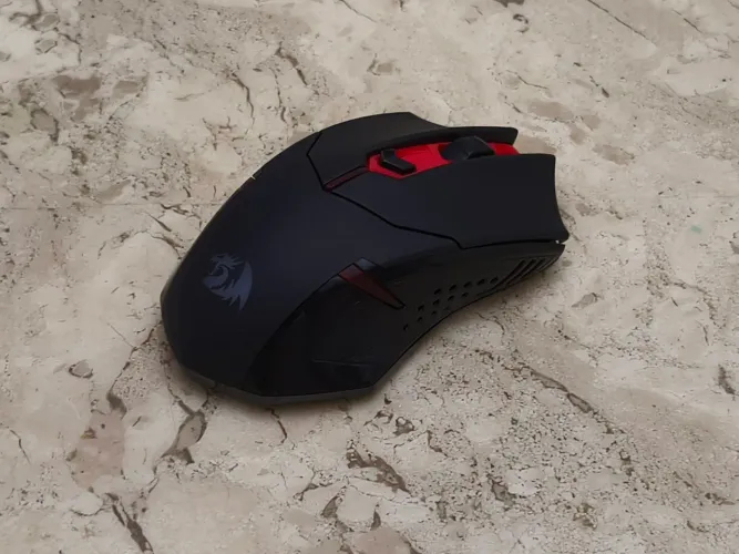 Mouse Gamer Sem Fio Redragon Centrophorus M601WL 2400 DPI - Novo!