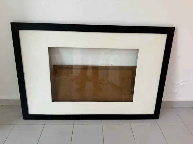 Moldura Grande com Vidro e Passe-partout