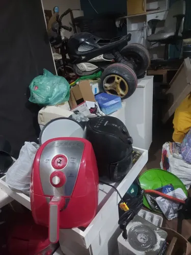 Lote de móveis eletrônicos 