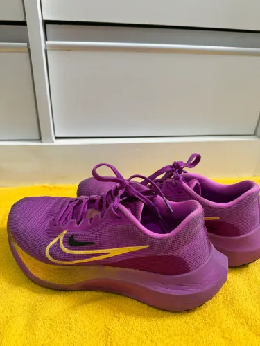 Tênis Nike ZoomFly 5 - TAM: 36